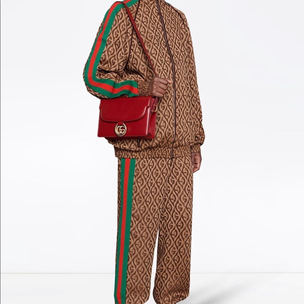 Gucci GG ring shoulder bag Red